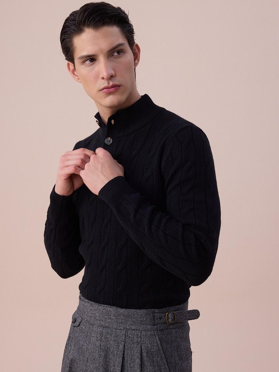 Maglione a Trecce con Bottoni Loops