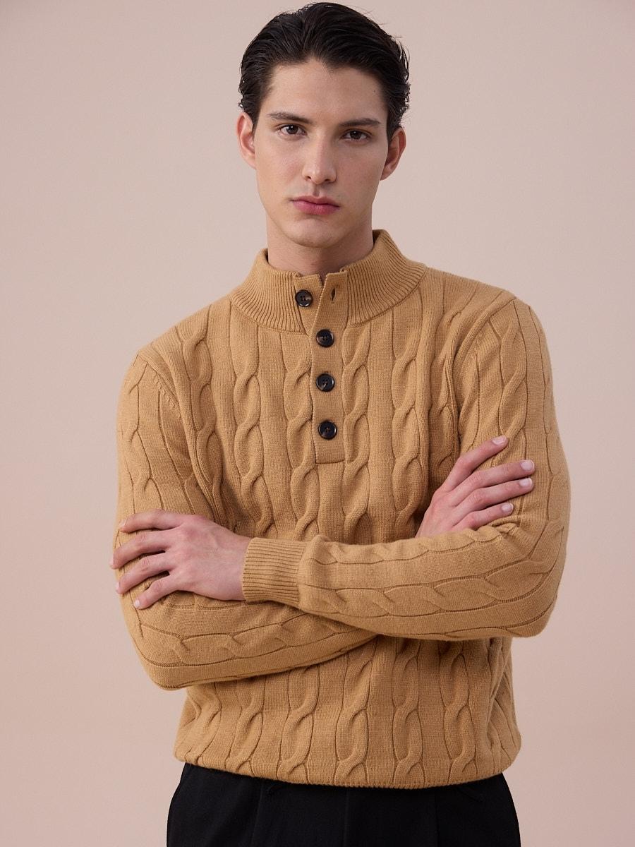 Maglione a Trecce con Bottoni Loops
