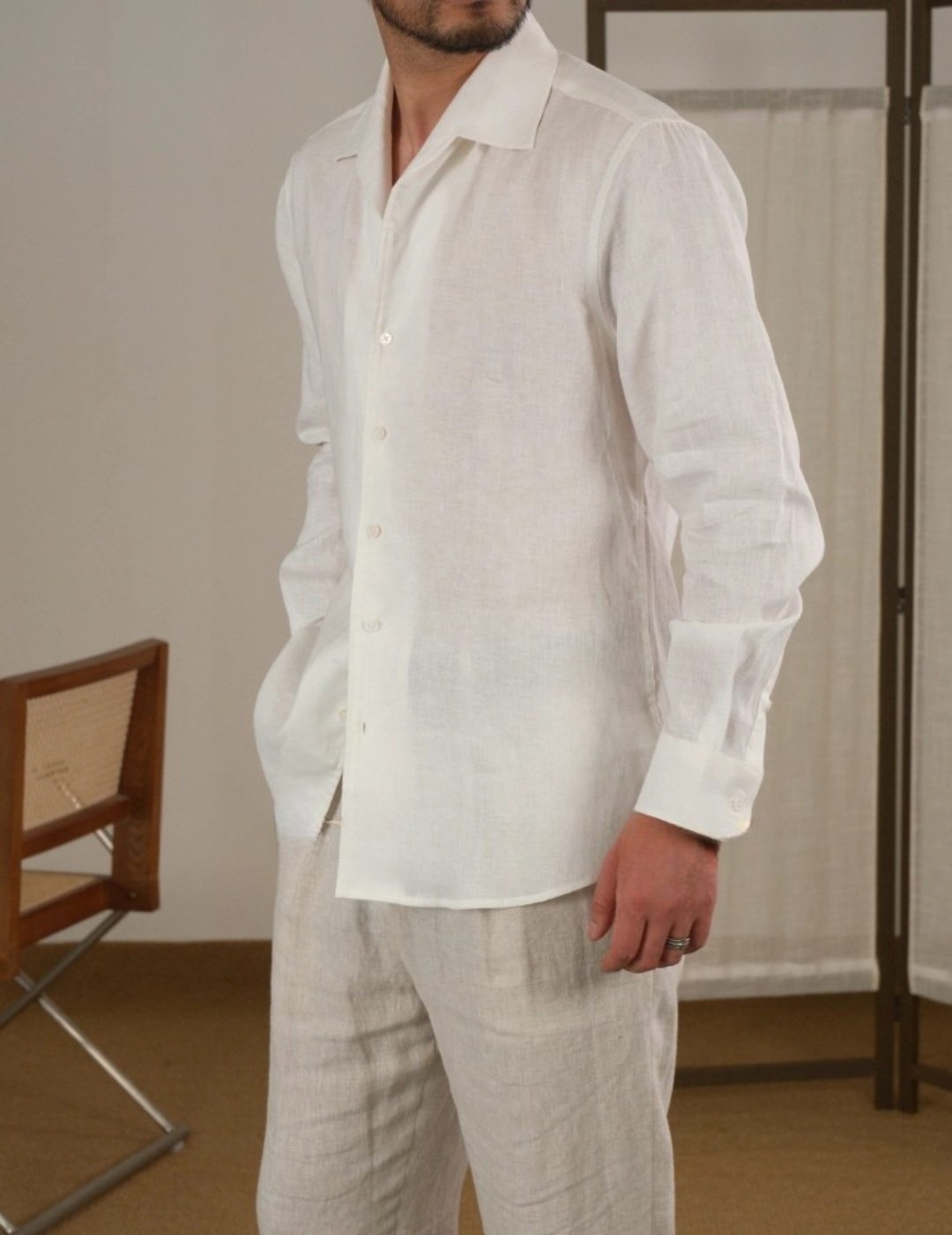 Camicia in Lino con Collo Cubano Manica Lunga