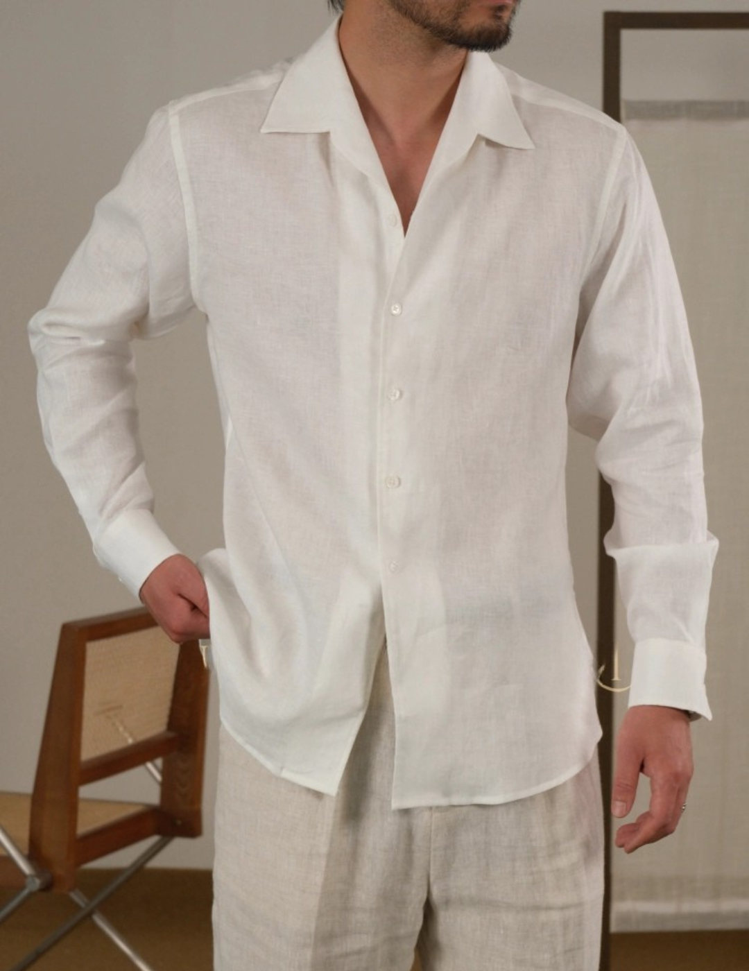 Camicia in Lino con Collo Cubano Manica Lunga
