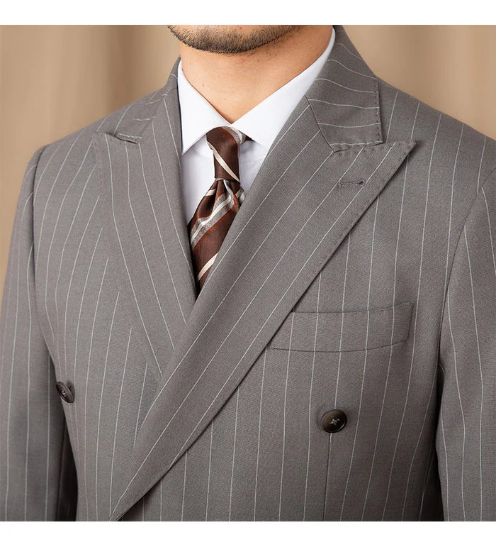 Grauer Nadelstreifen Doppelreiher-Blazer
