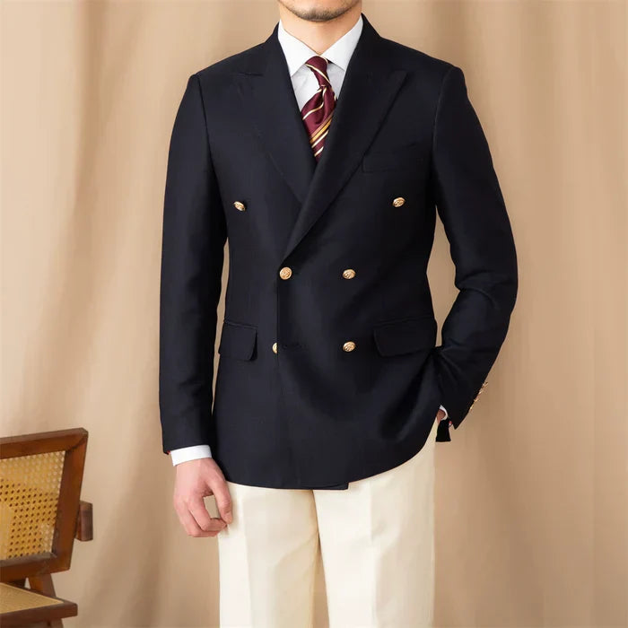 Blazer cruzado con botones dorados