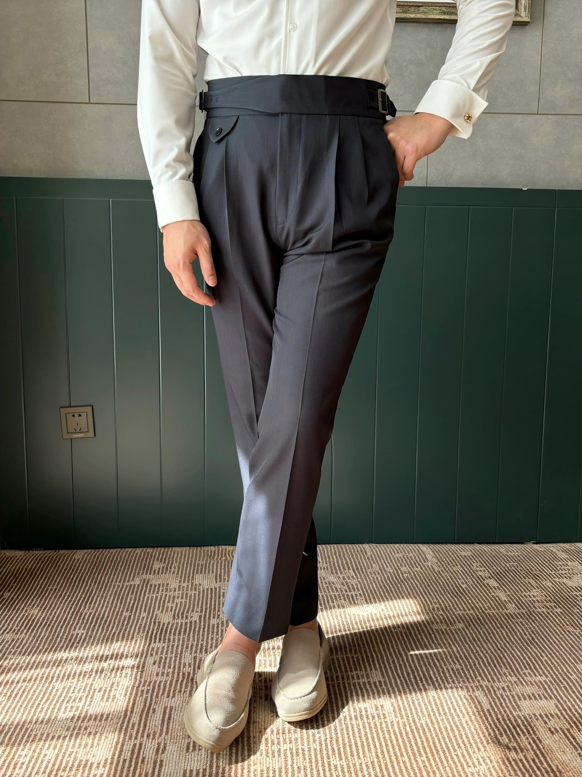 Pantalones Gurkha con trabillas LS017