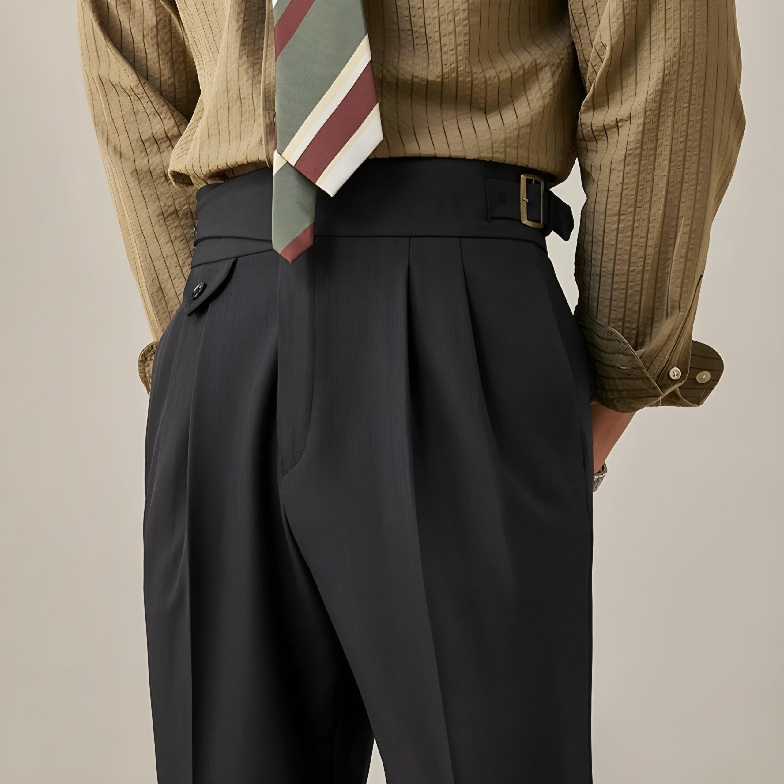 Pantalones Gurkha con trabillas LS017