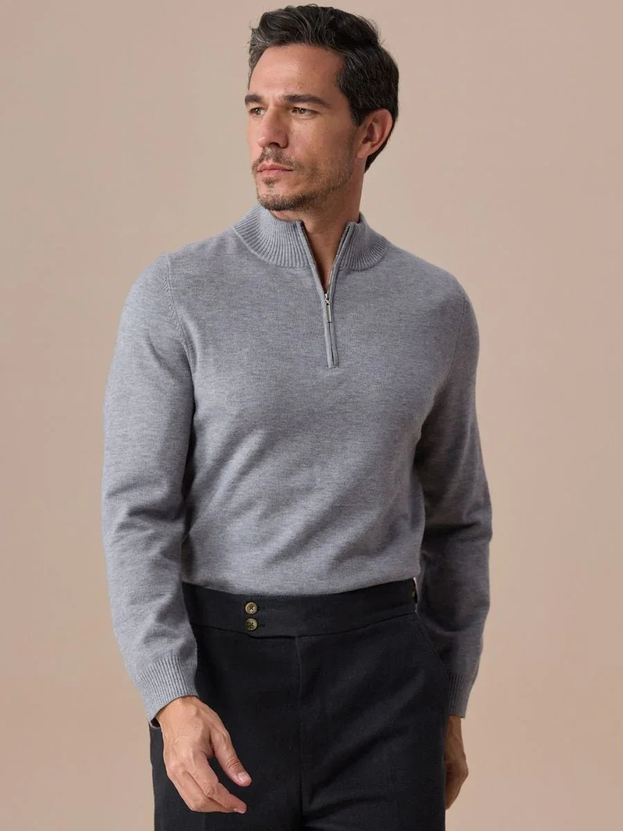 Pull en maille zippé demi-longueur boucles