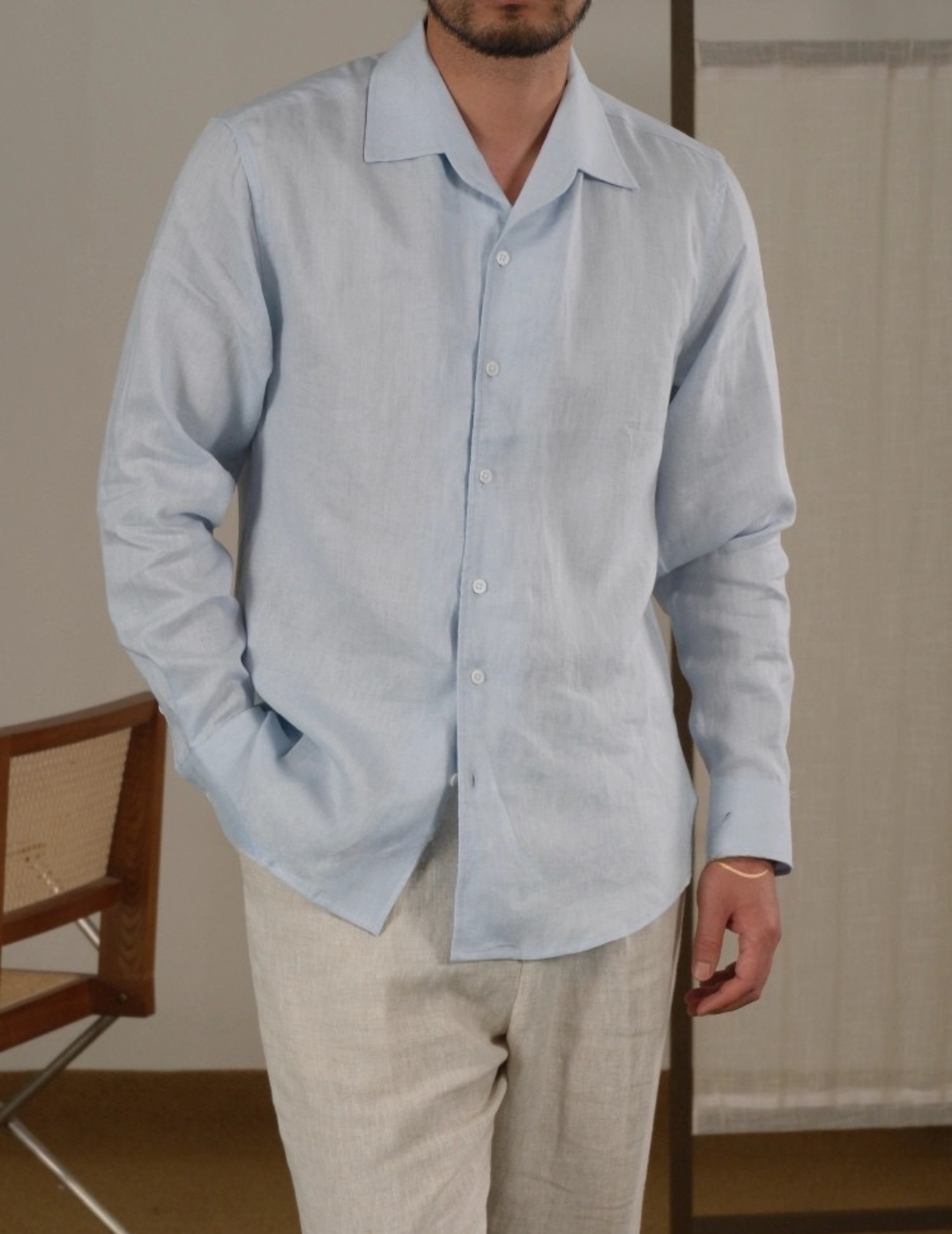 Chemise à manches longues et col cubain en lin