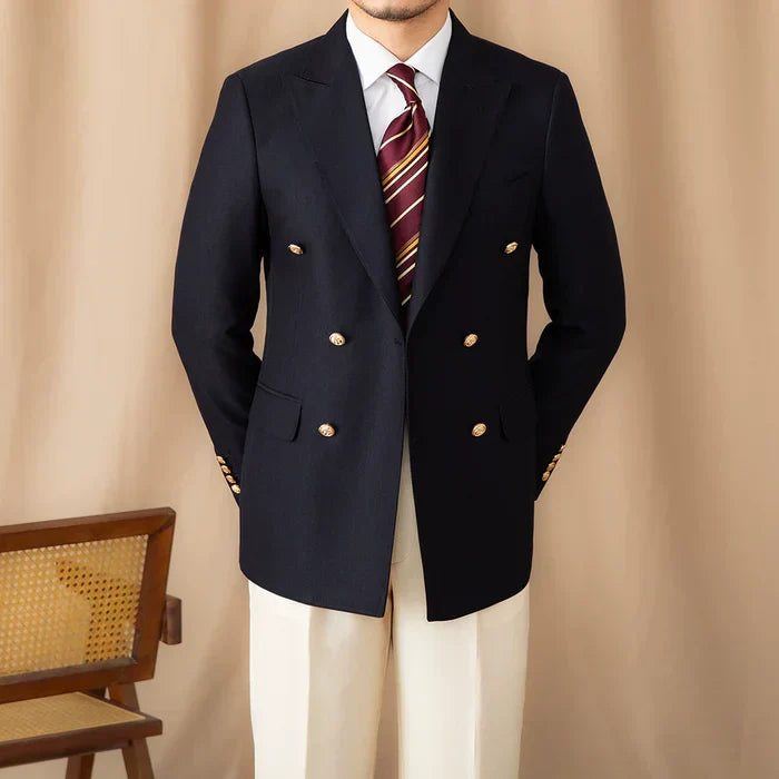 Blazer cruzado con botones dorados
