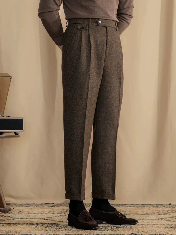Pantalon de tailleur à chevrons