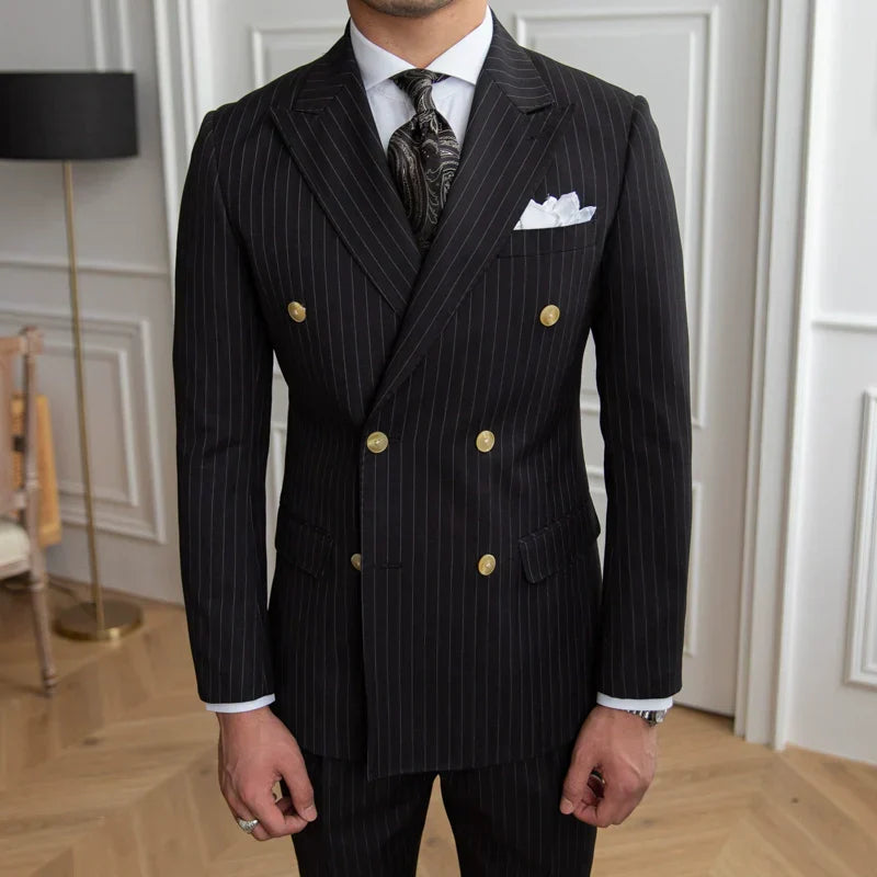 Costume anglais gessé à double boutonnage