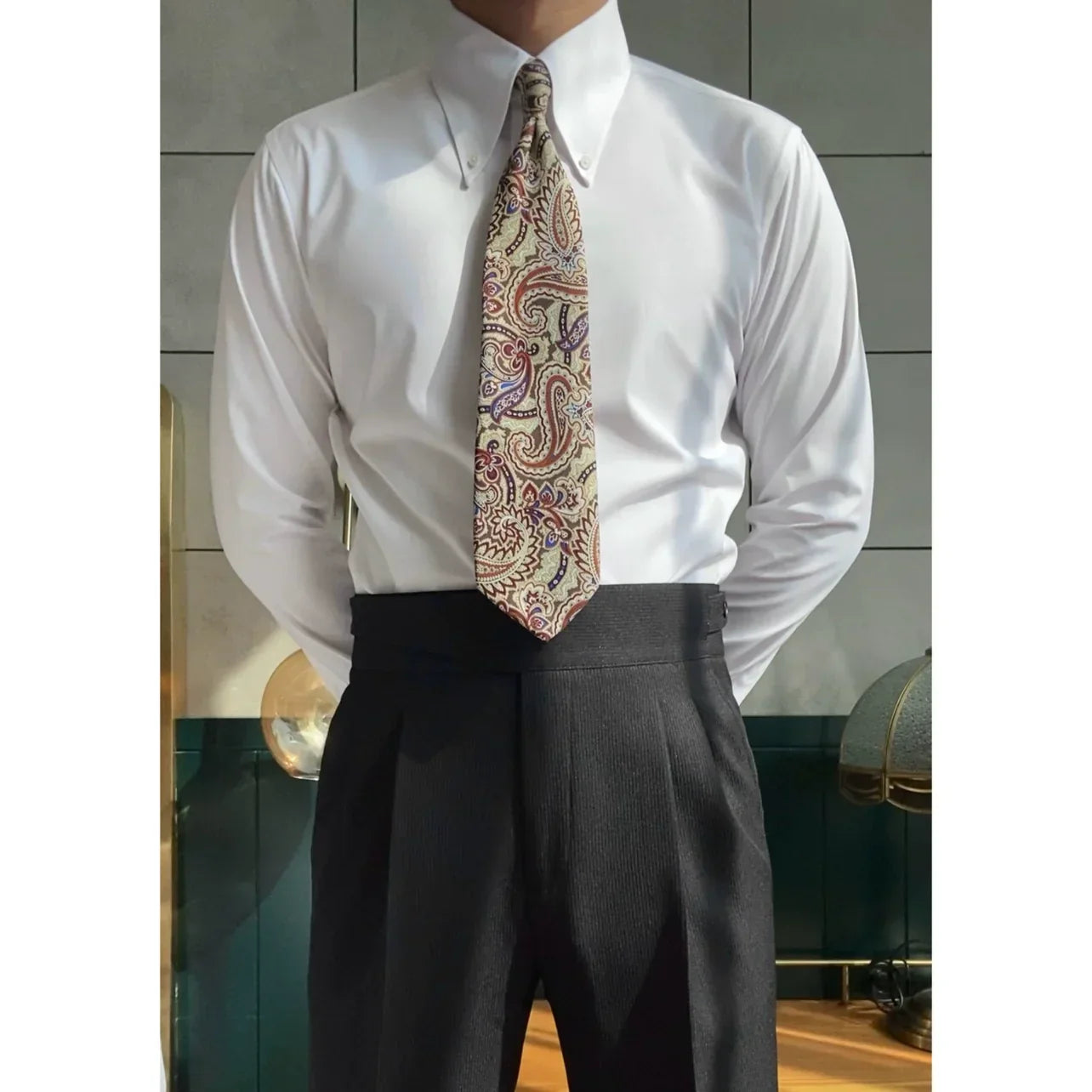 Camisa de cuello inglés con gemelos