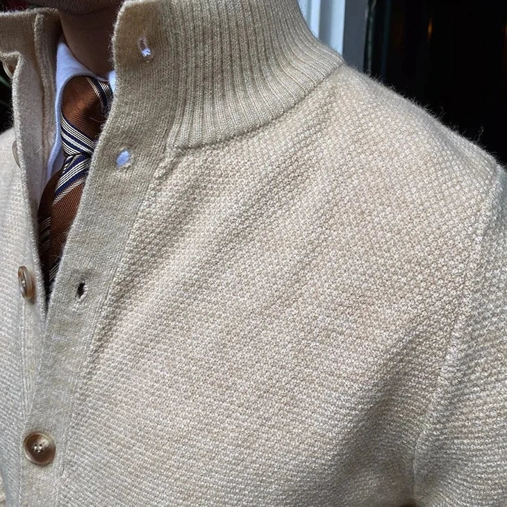 Englischer Cardigan mit Vordertaschen