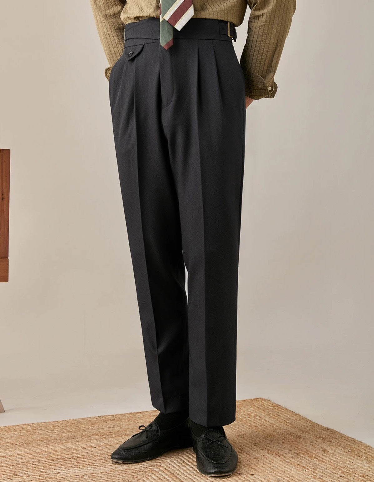 Pantalones Gurkha con trabillas LS017